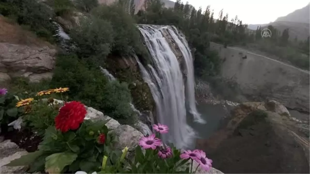 Doğa harikası "Tortum Şelalesi" turizm atağına hazırlanıyor