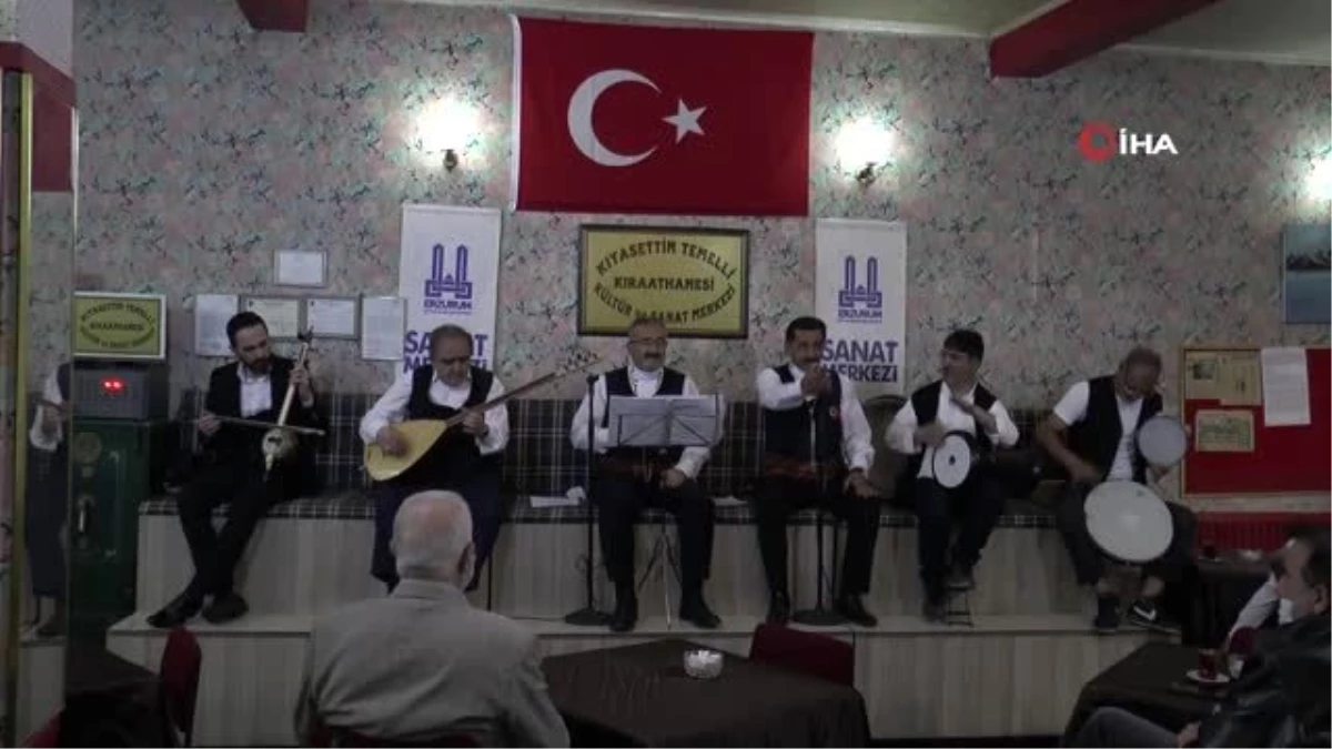 Erzurum\'da Korana günlerinde sosyal mesafeli fasıl etkinliği