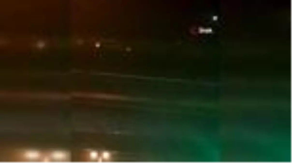 Haliç Köprüsü\'nde intihara kalkışan erkek şahıs ikna edildi