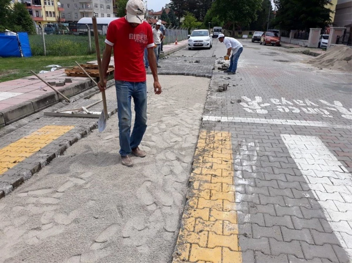 Taşköprü\'de bozulan yollar yeniden tamir ediliyor