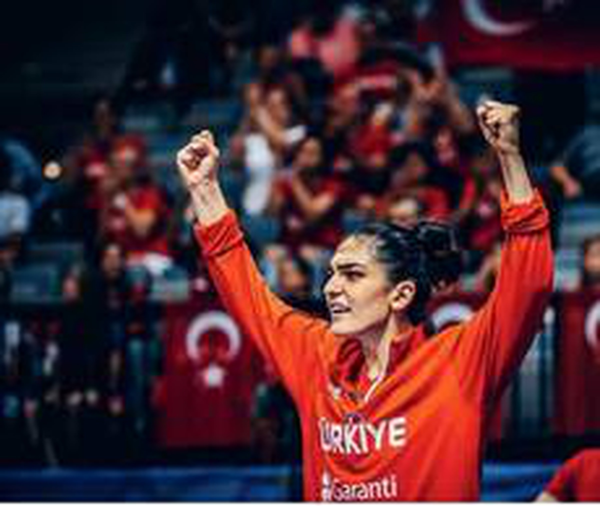 Bellona Kayseri Basketbol\'un yeni transferi Esra Ural Topuz Açıklaması
