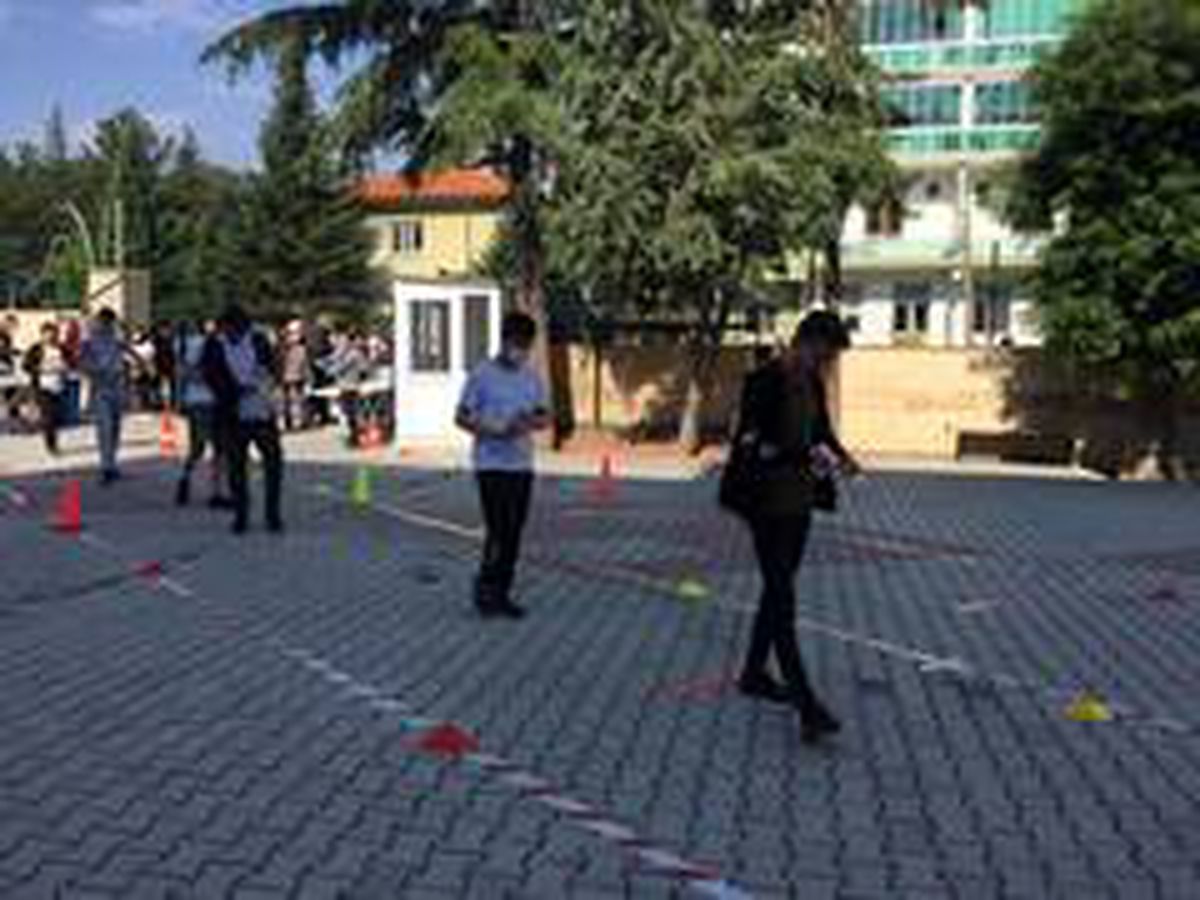 Burdur\' da 83 merkezde 4 Bin 307 öğrenci ter döktü