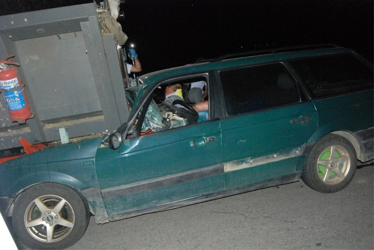 Çanakkale\'de feci kaza: 1 ölü, 1 yaralı