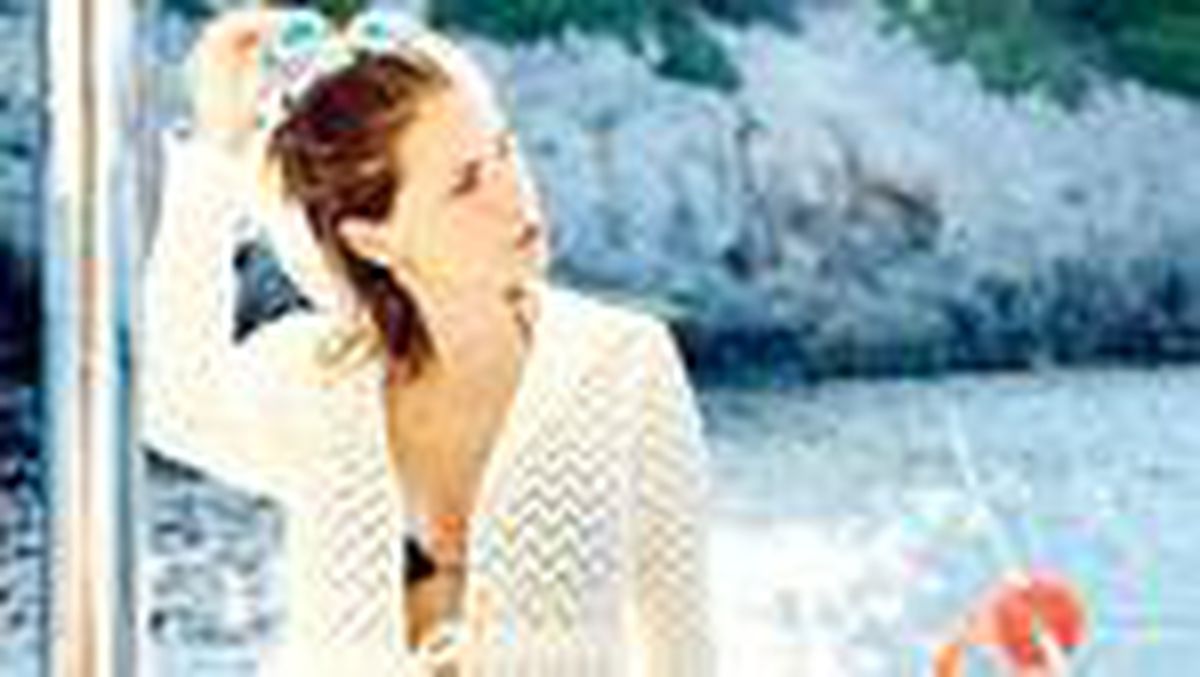 Eda Ece\'nin tatil keyfi