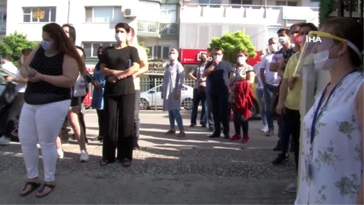 İzmir\'de 70 bine yakın öğrenci sosyal mesafeli LGS sınavı için ter döktü