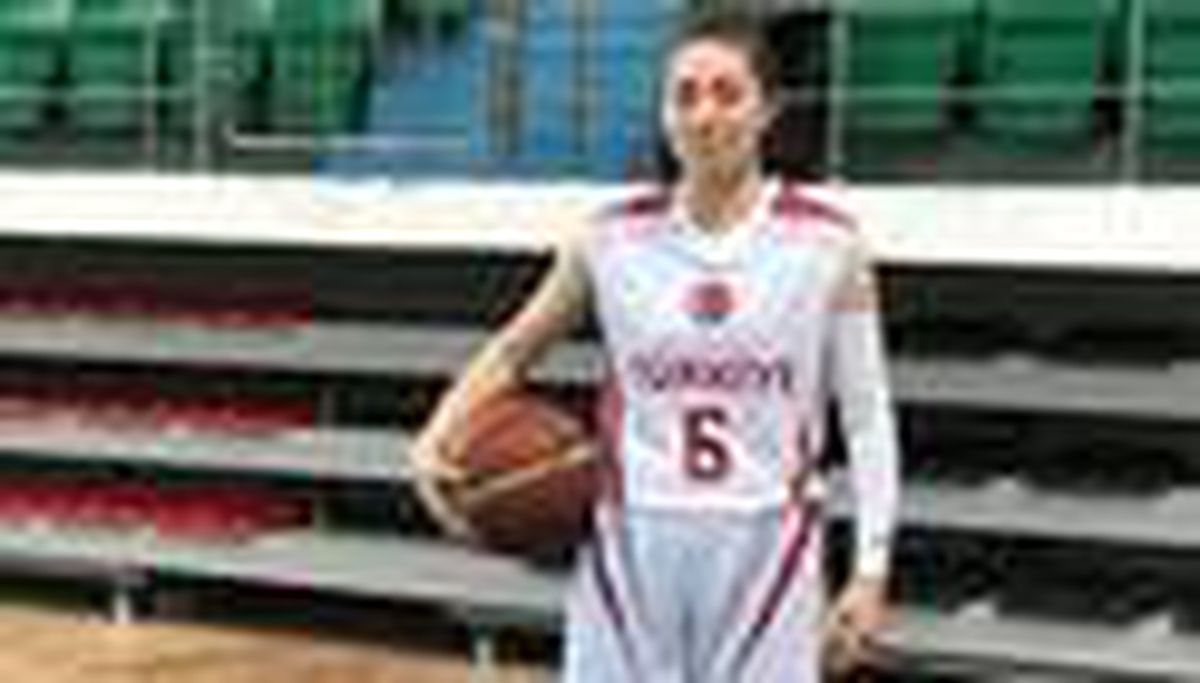 İzmit Belediyespor\'dan özel bir transfer