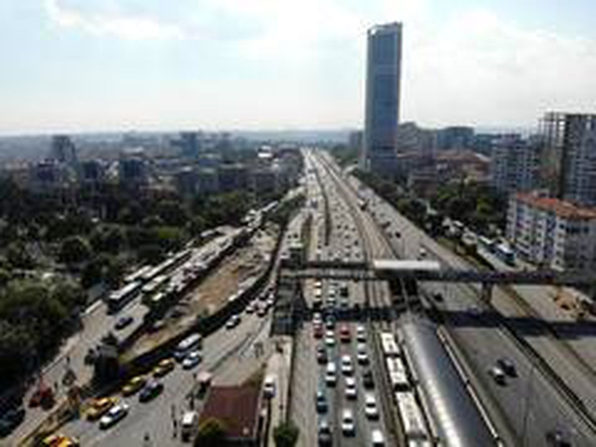 Son dakika haberi | Kısıtlamanın ardından Mecidiyeköy\'de trafik yoğunluğu yaşandı