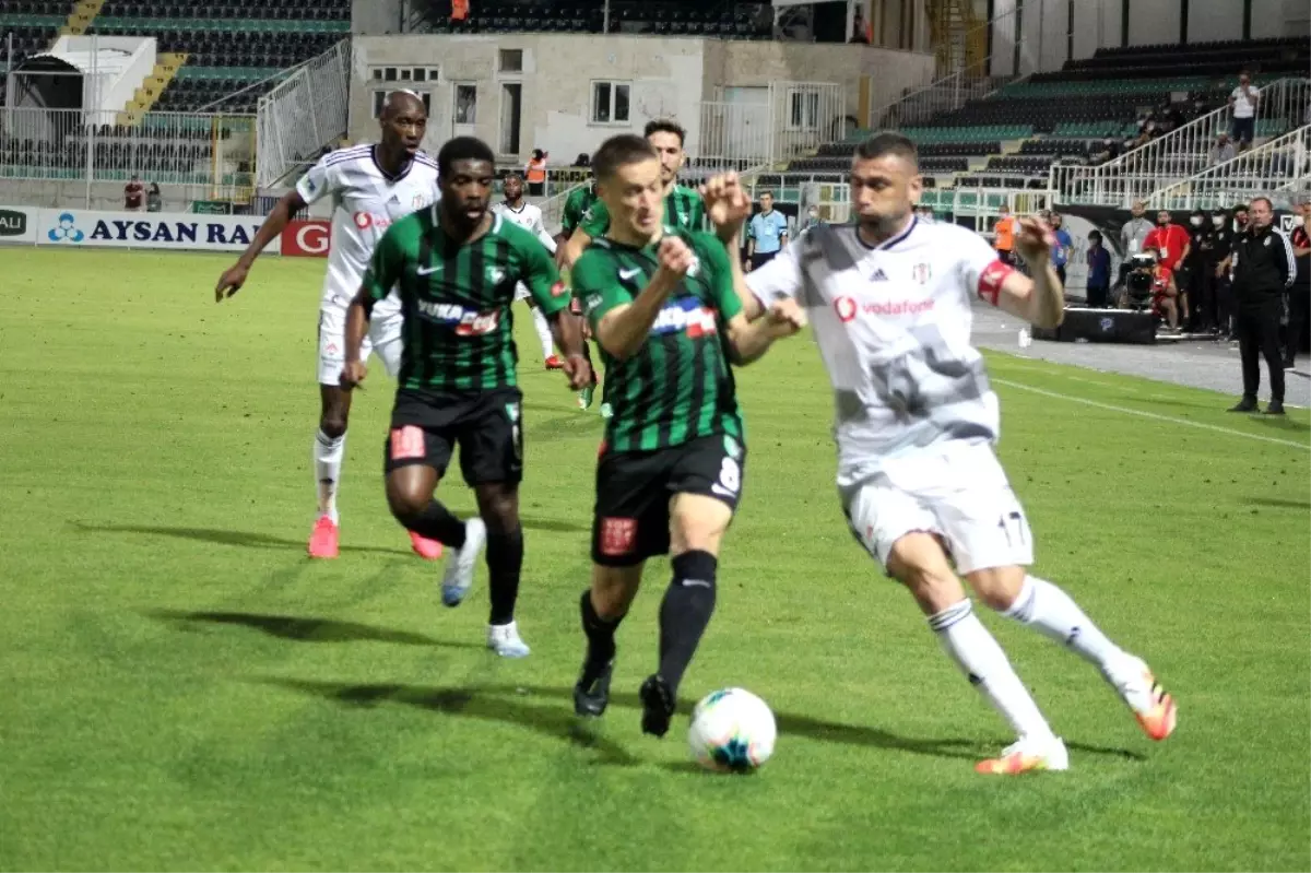 Süper Lig: Denizlispor: 0 Beşiktaş: 1 (İlk yarı)