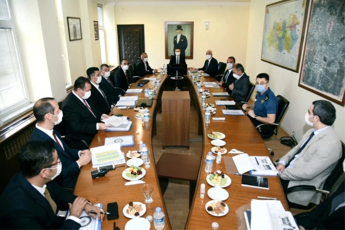 Vali Aksoy, Aydın Polis ve Jandarma teşkilatını ziyaret etti