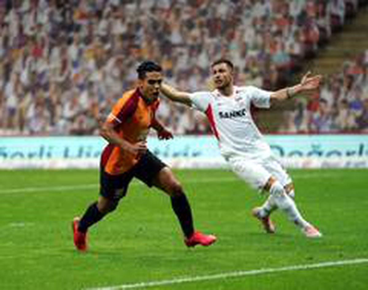 Falcao ligde 10. golünü kaydetti