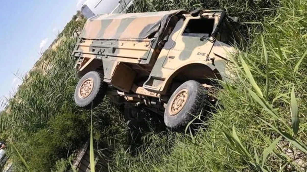 Son Dakika: Gaziantep\'te askeri aracın devrilmesi sonucu 5 asker yaralandı
