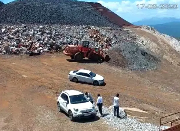 Maden alanında inceleme yapan avukatlara pompalı saldırı! Kamera her şeyi kaydetti