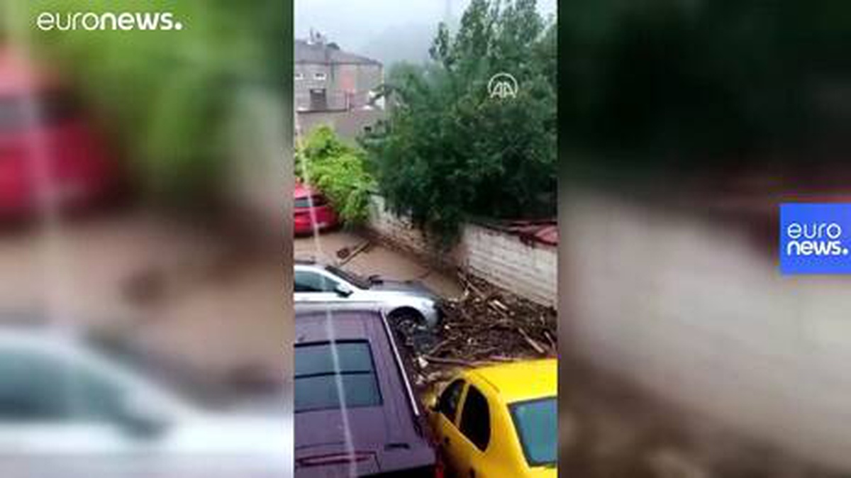 Bursa\'da meydana gelen selde en az 4 kişi hayatını kaybetti, kayıpları arama çalışmaları sürüyor