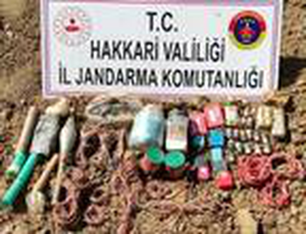 Hakkari\'de PKK\'ya ait el yapımı patlayıcı ele geçirildi