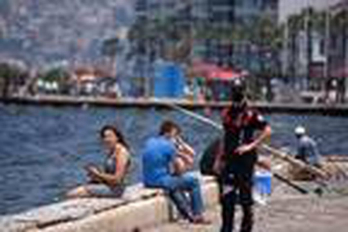 İzmir polisinden \'maske\' denetimi