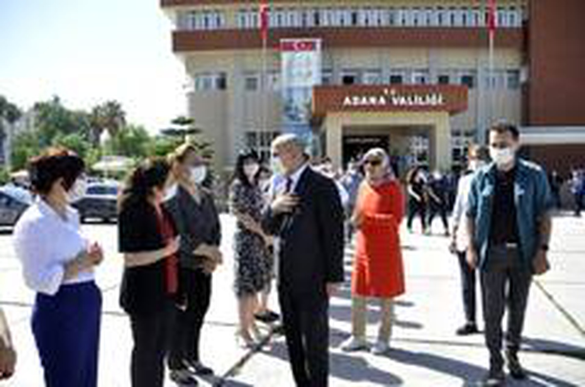 Vali Mahmut Demirtaş, Adana\'ya törenle veda etti