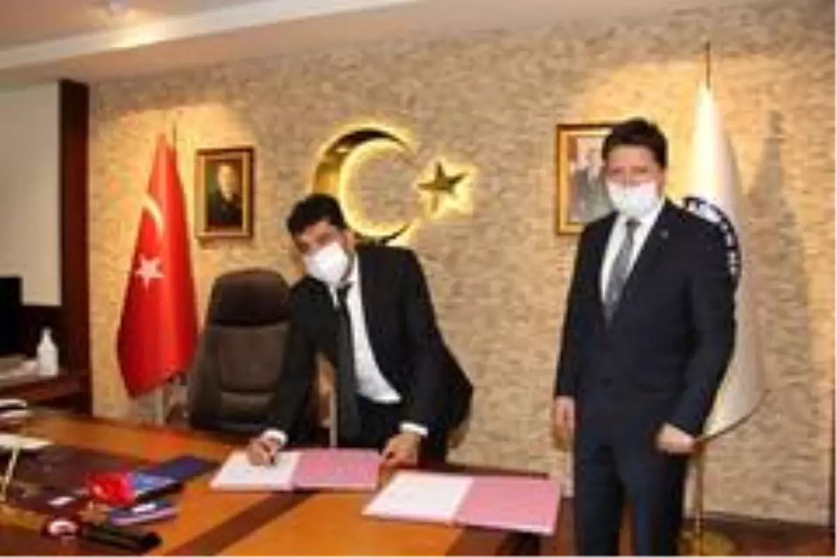 ADÜ\'de bankacılık hizmetleri ve promosyonu için imzalar atıldı