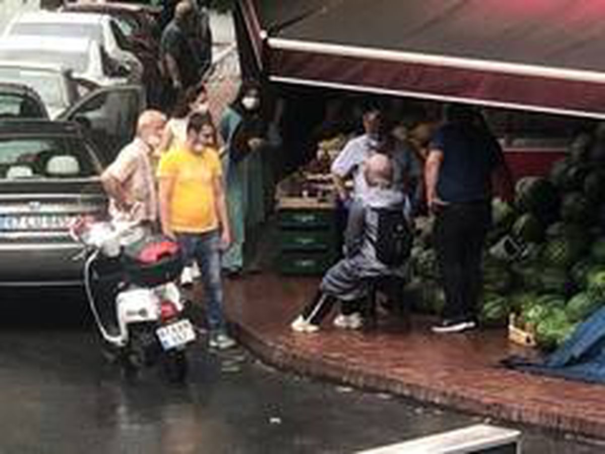 Devrilen motosikletten düşüp yaralandı