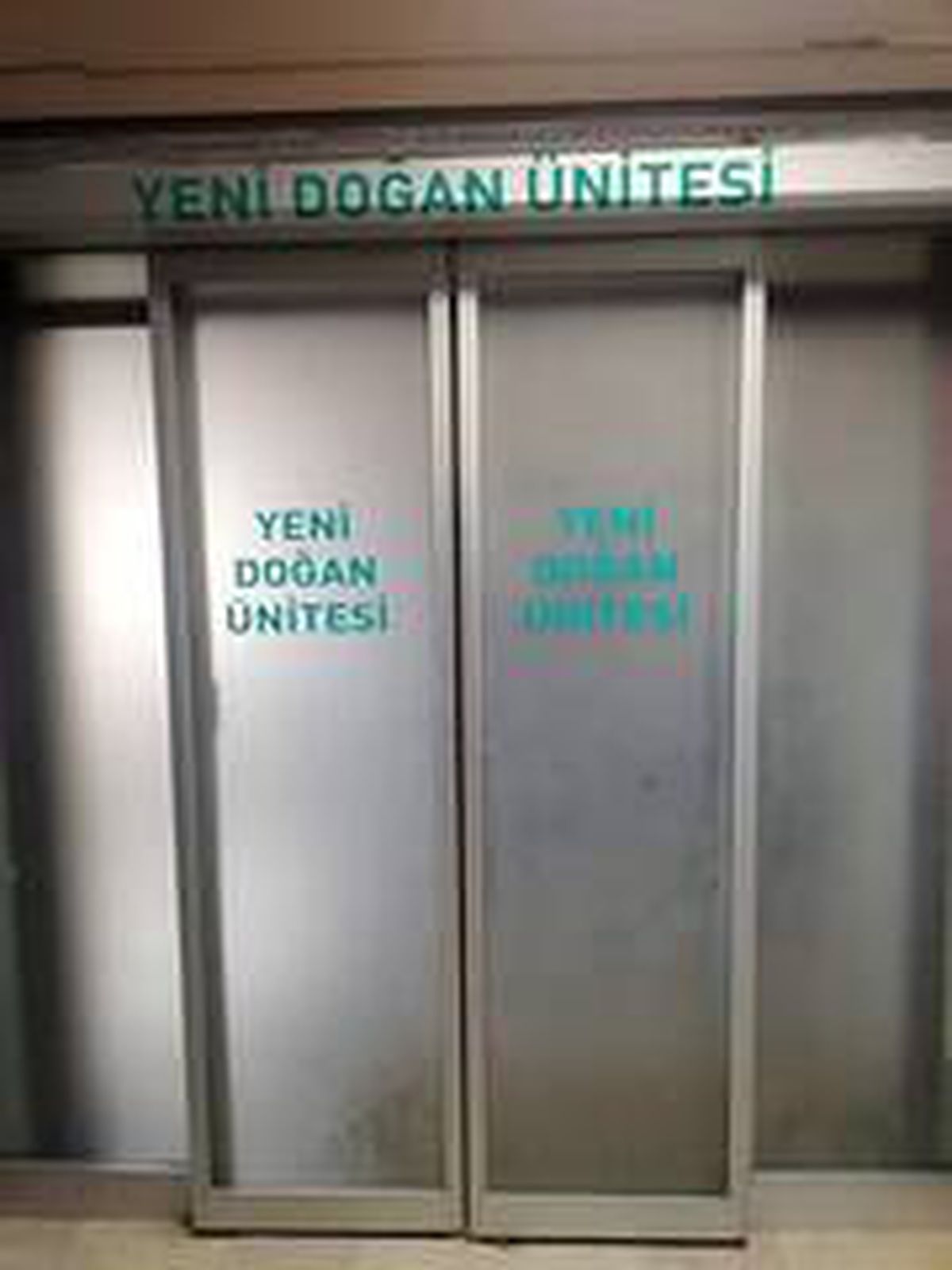 Dolmuş durağında bulunan bebek, sevgi evine yerleştirildi