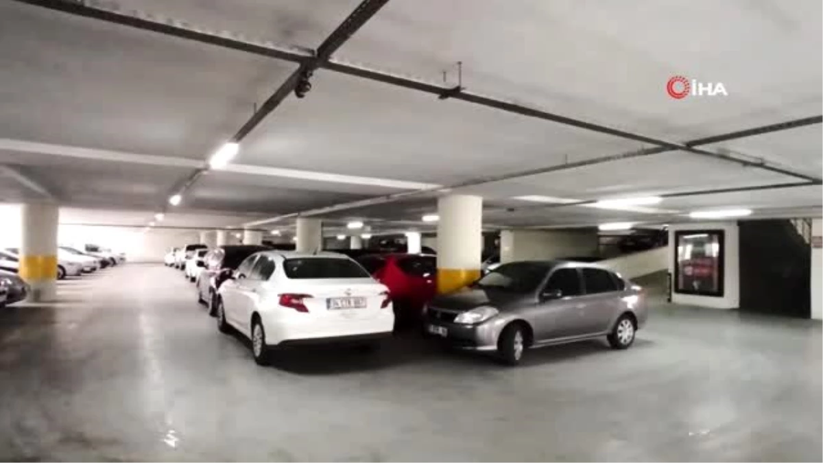 Dolu uyarısı kapalı otoparkları doldurdu