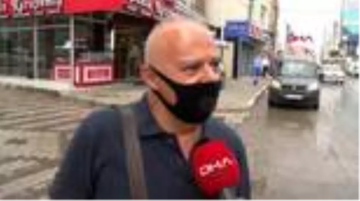 İzmirlilerden Tunç Soyer\'e para ve bayrak tepkisi