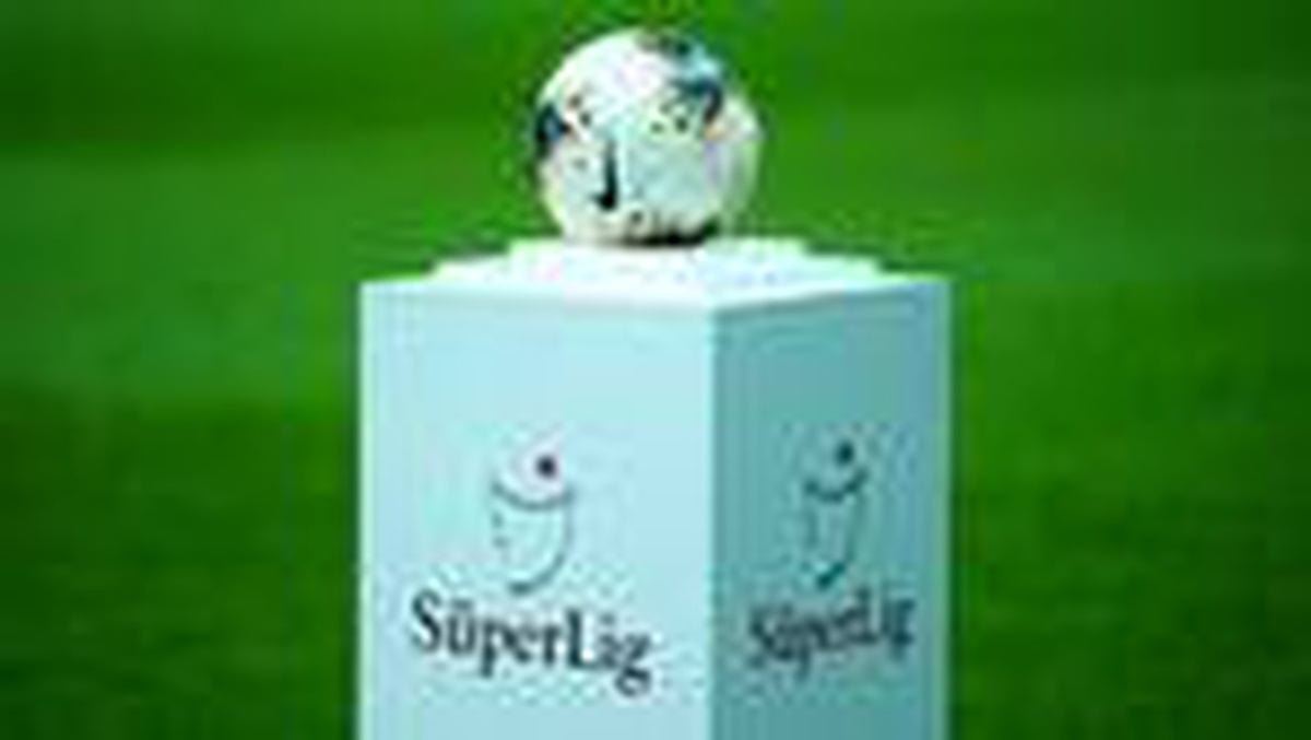 Süper Lig\'de şampiyonluk yarışı kızışıyor! İşte kalan maçlar...