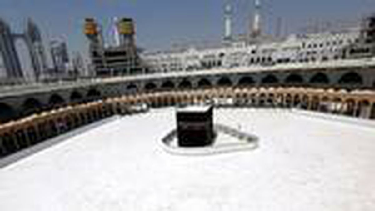 Suudi Arabistan, bu sene ülke dışından hacı adayı kabul etmeme nedenini açıkladı