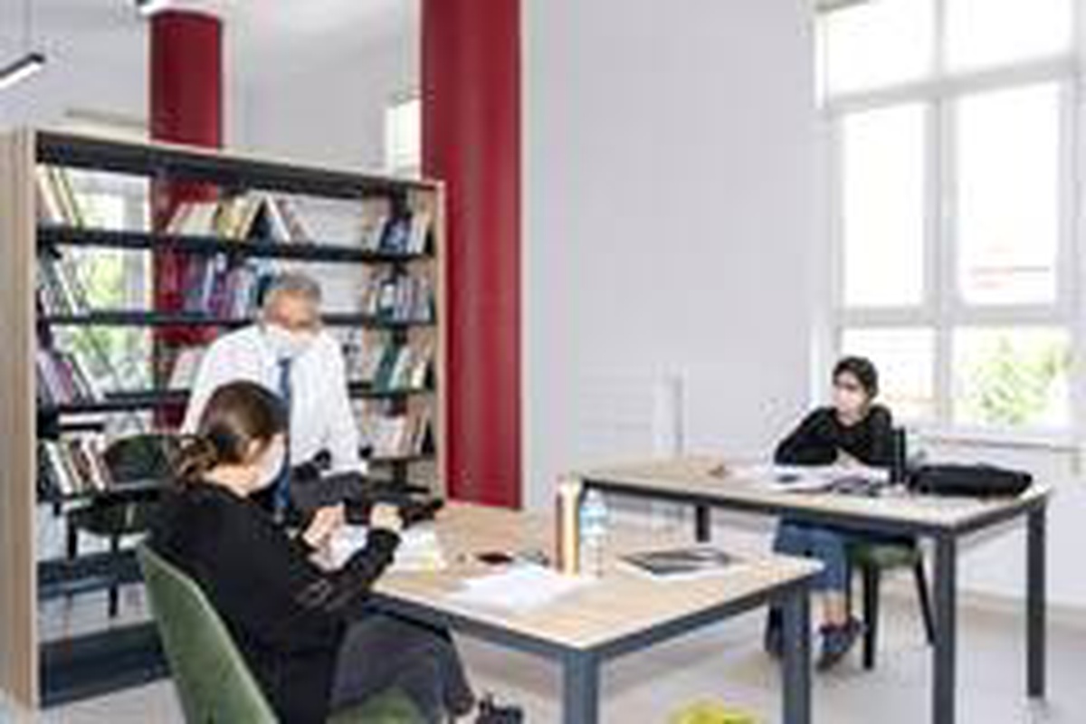 Büyükkılıç Argıncık Semt Kütüphanesini gezdi