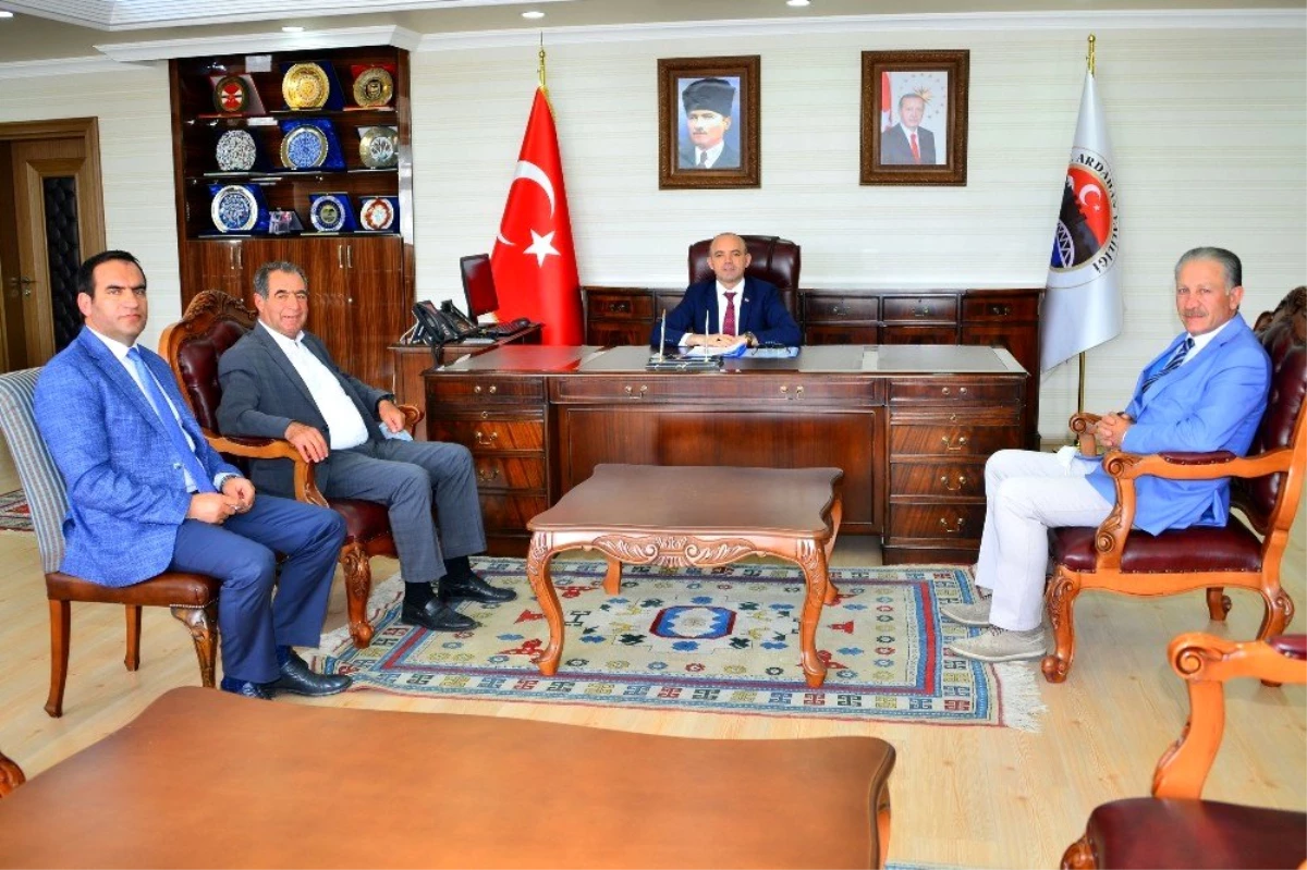 CHP İl Başkanı Taştan ve İlçe Belediye Başkanlarından Vali Öner\'e hayırlı olsun ziyareti