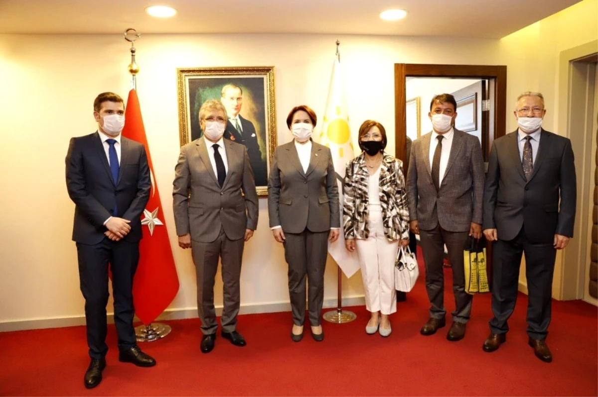 CHP\'li başkandan, Meral Akşener\'e ziyaret