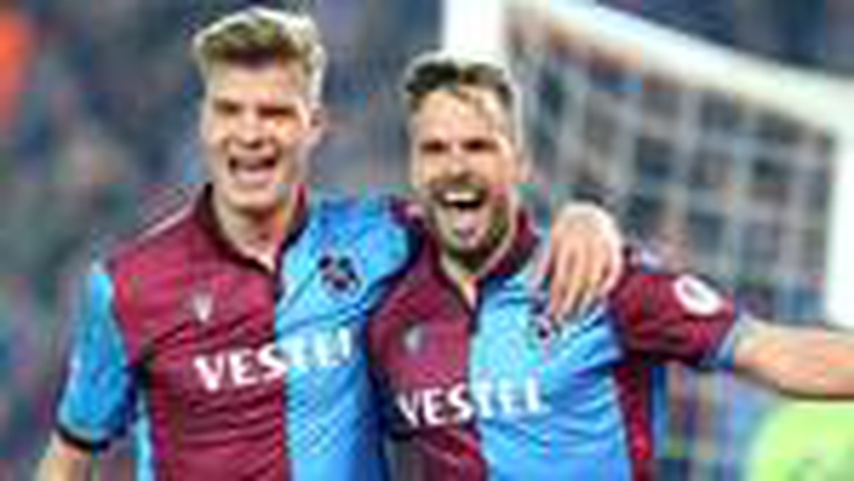 Trabzonspor\'un sol beki Filip Novak Fenerbahçe ile mi anlaştı?