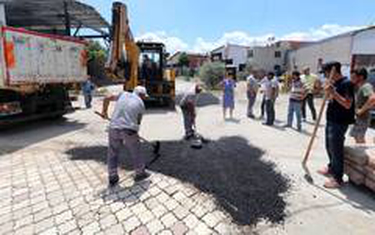 Turgutlu Belediyesinden Koşukırı Mevkisinde yoğun mesai