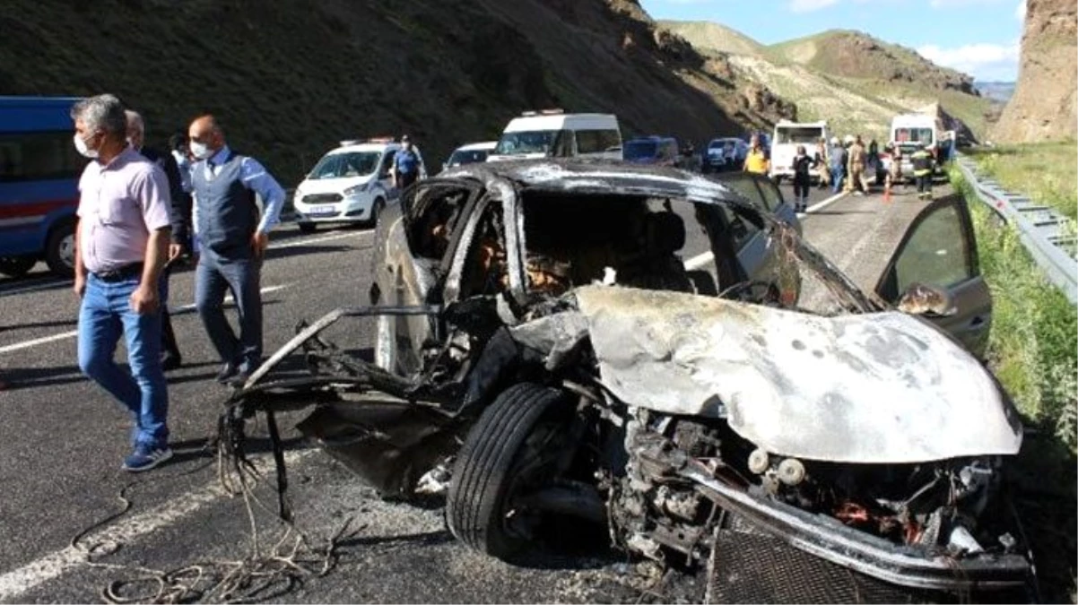 Erzurum\'da valiliğe ait resmi araç ile kamyonet kafa kafaya çarpıştı: 2 ölü, 3 yaralı