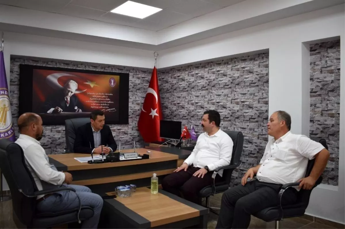 MHP yönetimi, Sındırgı\'da temaslarda bulundu