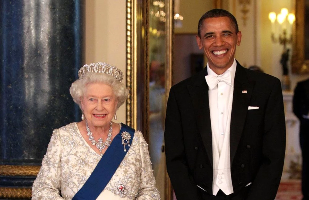 Obama\'dan Kraliçe Elizabeth\'i ağlatan sürpriz