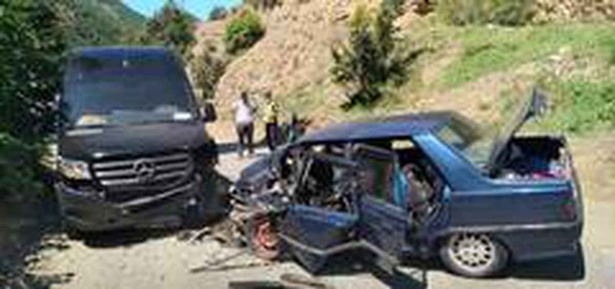 Artvin\'de trafik kazası: 5 yaralı