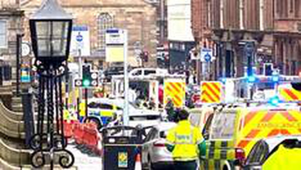 İskoçya\'nın Glasgow kentinde otelde bıçaklı saldırı: \'3 ölü\'
