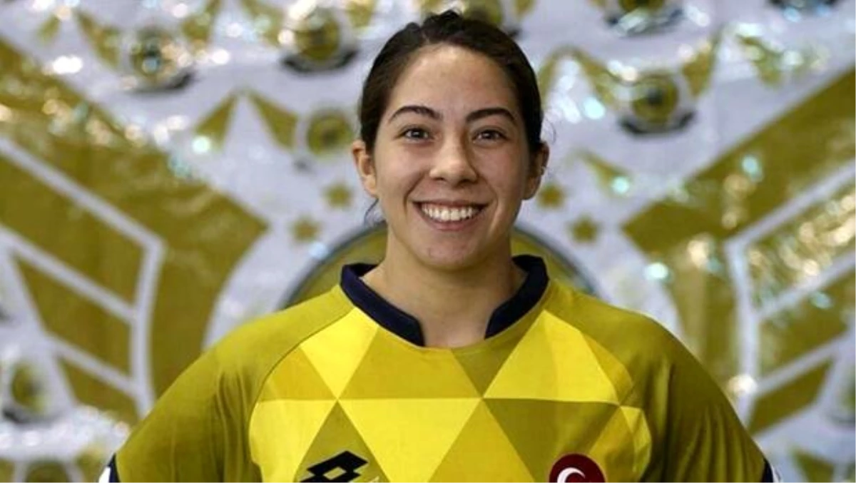 Kastamonu Belediyespor, Beyza İrem Türkoğlu\'nun sözleşmesini uzattı