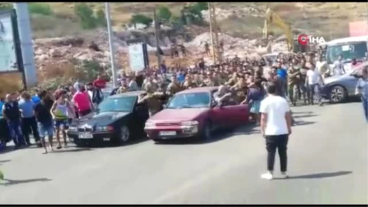 Lübnan ordusu protestocuların kapattığı yolları yeniden açtı