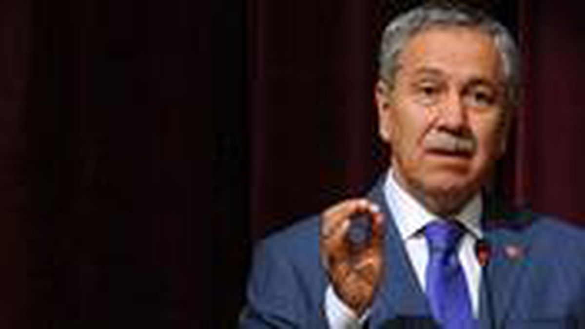 MHP'li Enginyurt: Bülent Arınç MHP düşmanıdır, ülkücü düşmanıdır