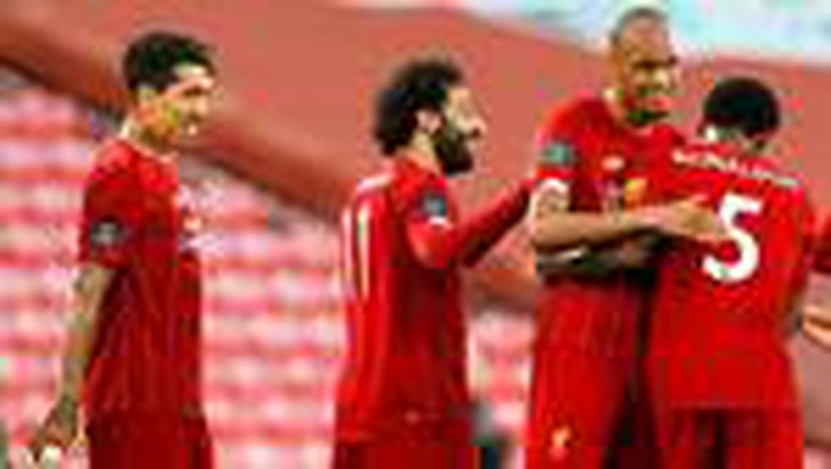 Premier Lig\'de şampiyon Liverpool! 30 yıl sonra gelen zafer