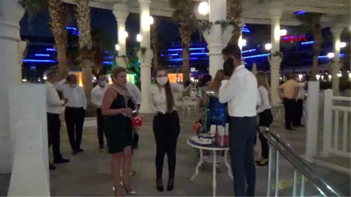 ANTALYA Normalleşme sürecinde hayranlarıyla buluşan Sibel Can Sizleri çok özledim