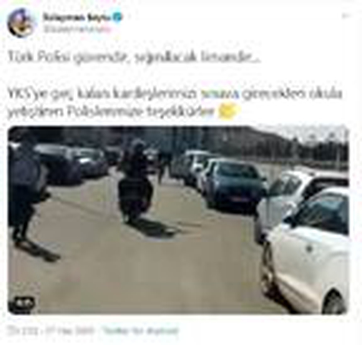 Bakan Soylu: Geç kalan kardeşlerimizi sınava yetiştiren polislerimize teşekkürler