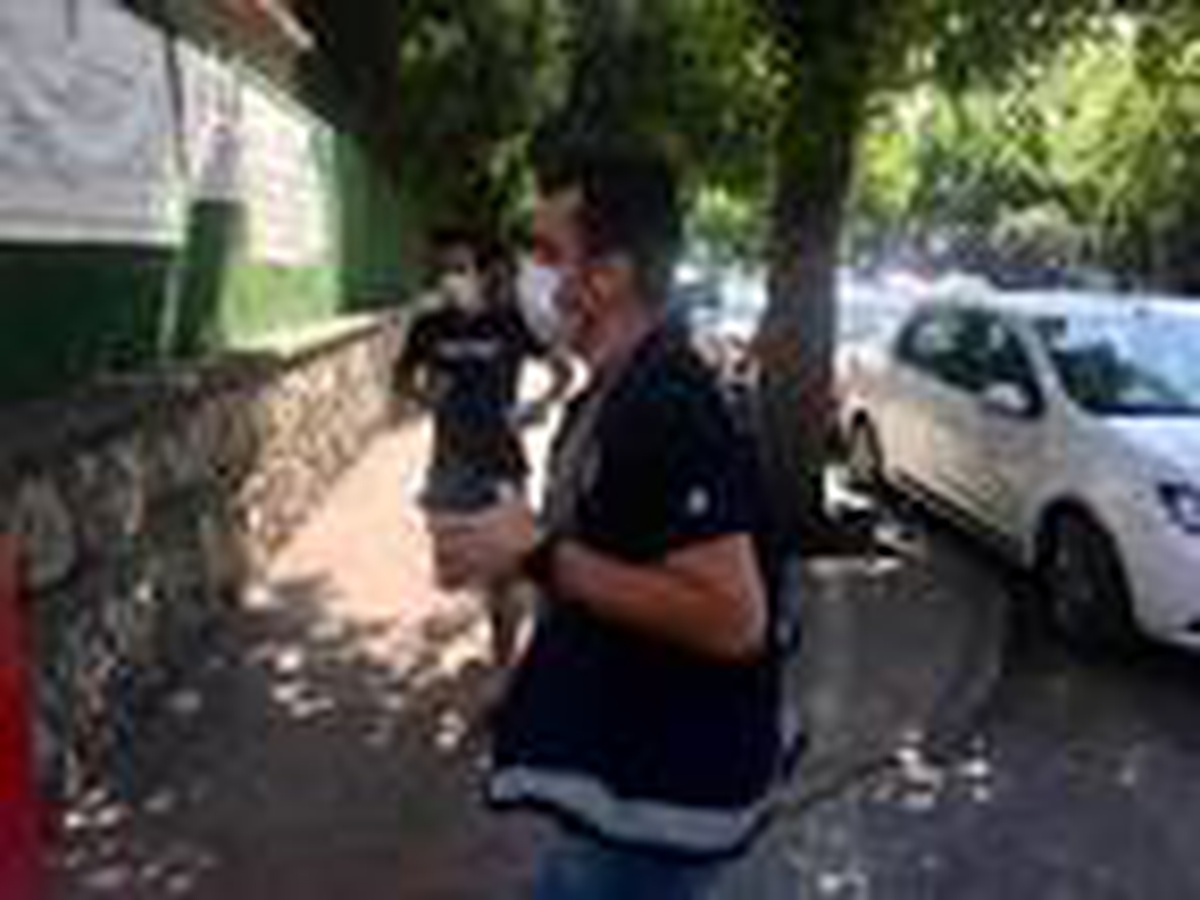Sınava geç kalanlar panik yaşadı, bir öğrenciyi polis yetiştirdi