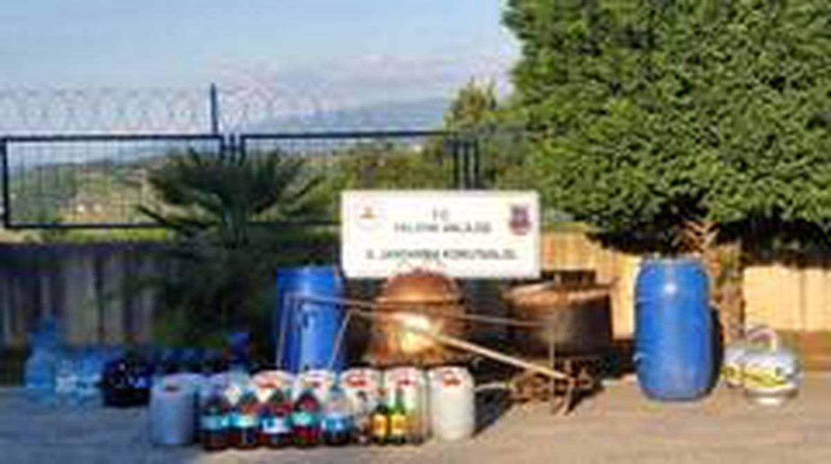 Yalova\'da 5 bin 500 litre sahte içki ele geçirildi