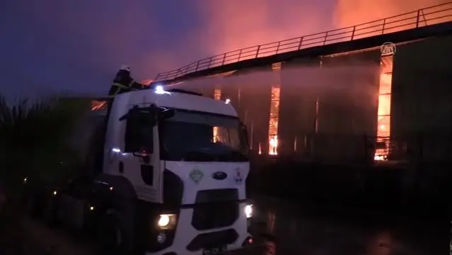 Adana Da Fabrika Yangini 9 Son Dakika