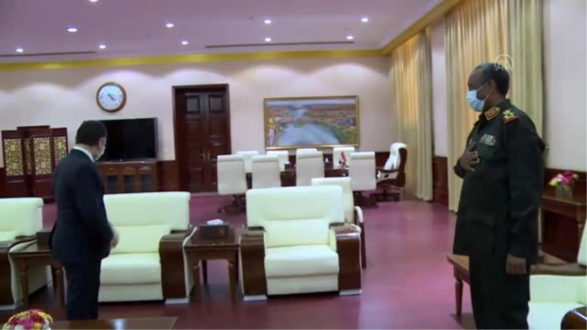Büyükelçi Neziroğlu, Sudan Egemenlik Konseyi Başkanı Burhan ile görüştü