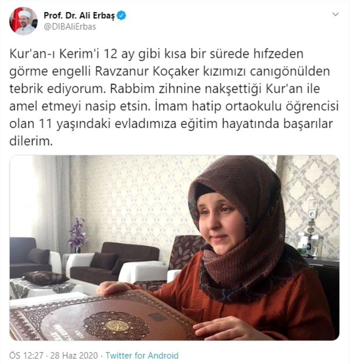 Diyanet İşleri Başkanı Erbaş\'tan Kur\'an-ı Kerim\'i hıfzeden Koçaker\'e tebrik mesajı