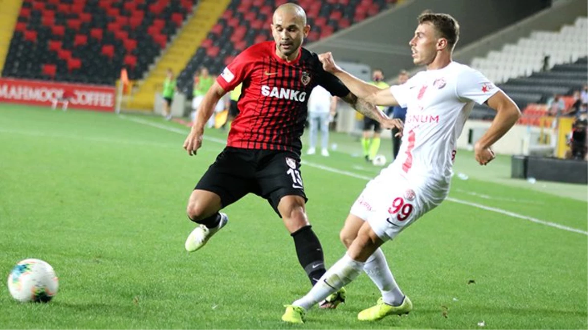 Gaziantep FK, sahasında Antalyaspor ile 1-1 berabere kaldı