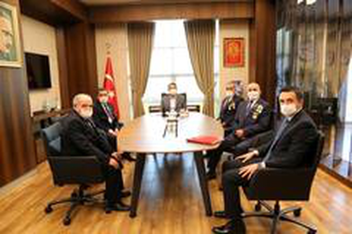Şehit ve gazi derneklerinden tebrik ziyareti